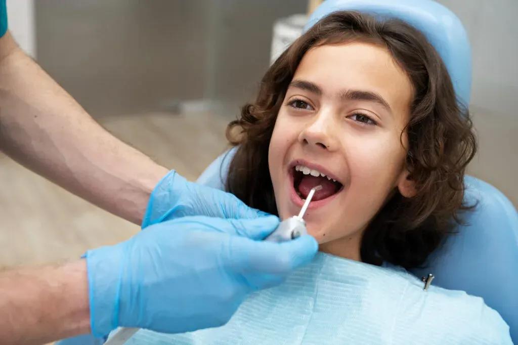 free-kids-dental-1024x682