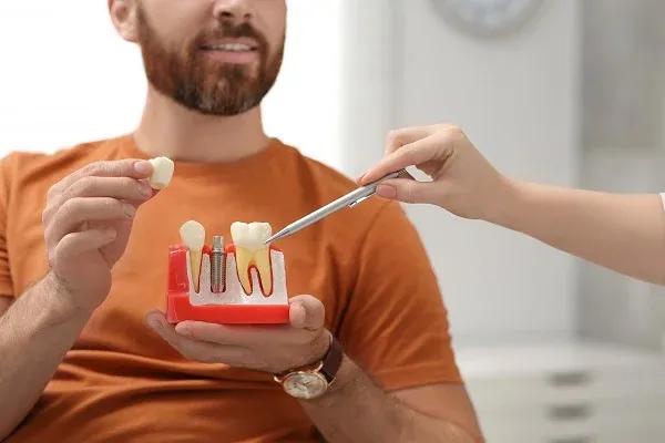 dental-crown-care-tips-600x400