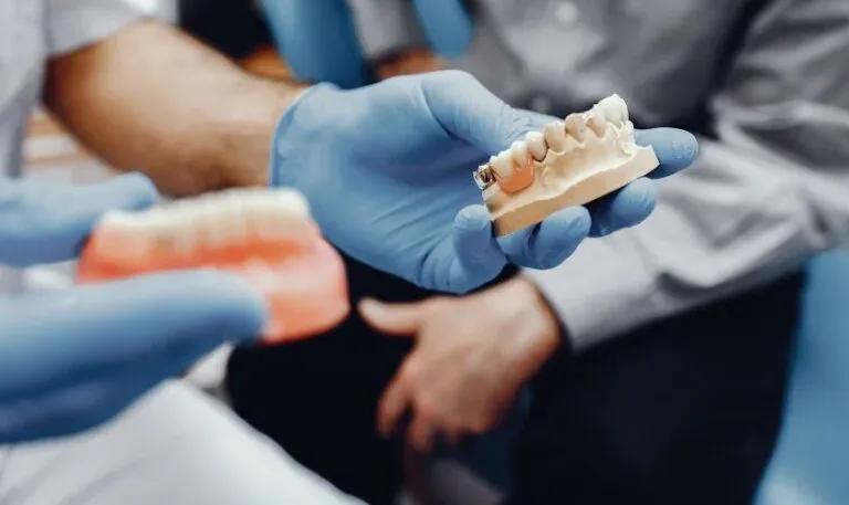 implant-dentures